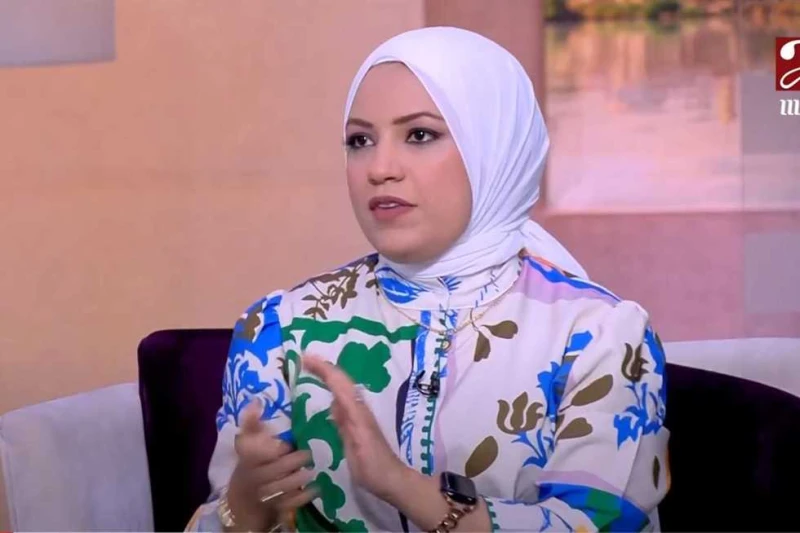 بالفيديو.. بسمة يسرى: الأمهات السبب فى بدانة وعدم رشاقة الأطفال قالت الدكتورة بسمة يسري، طبيبة بشرية متخصصة في التغذية العلاجية، إن الكثير من الناس يظنون أن الرشاقة تعني فقط أن تكو