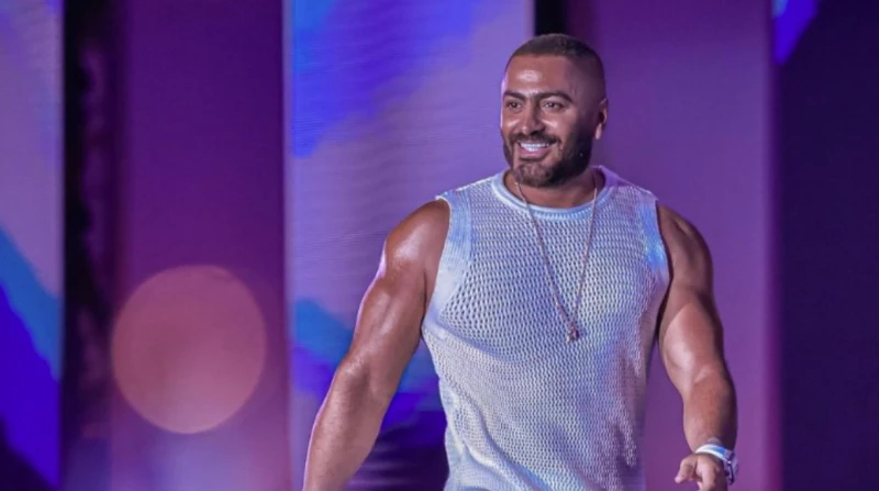 حفل تامر حسني يثير أزمة في الإسكندرية.. ما علاقة الكلاب والقطط؟ تعرض الفنان تامر حسني، لهجوم كبير عبر مواقع التواصل الاجتماعي خلال الساعات الأخيرة،