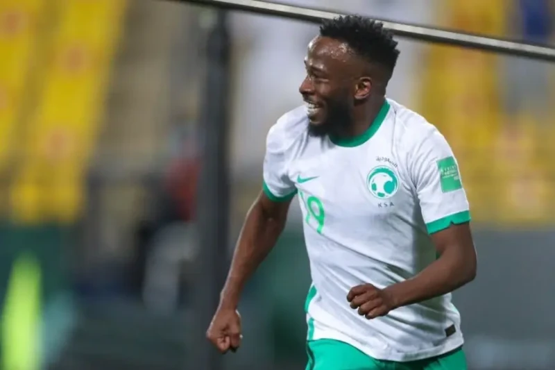 آخر تطورات الحالة الصحية ل فهد المولد بعد نقله إلى المستشفى في دبيكشف نادي الشباب السعودي، آخر تطورات الحالة الصحية لنجم الفريق فهد المولد، بعد تعرضه لوعكة صحية مفاجئة مساء أمس.وقا