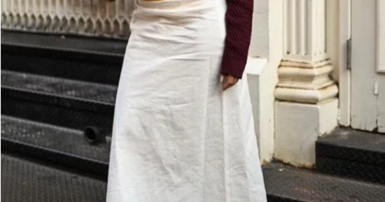 عرضت العلامات التجارية مجموعتها لصيف وربيع 2025 مثل بروينزا شولر ورالف لورين خارج الجدول الزمني لأسبوع الموضة بنيويورك لربيع وصيف 2025، الذي يبدأ