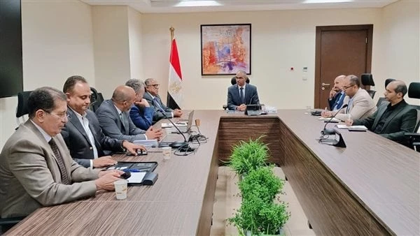 ب11 محافظة ساحلية.. الإسكان: خطة استراتيجية لتحلية المياه في مصر حتى 2050التقى الدكتور سيد إسماعيل، نائب وزير الإسكان والمرافق والمجتمعات العمرانية، ممثلي شركات أحد التحالفات المصر