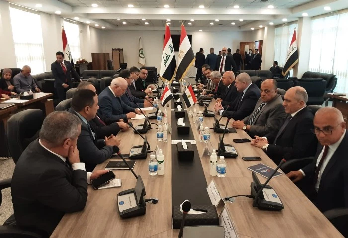 العراق يدعو مصر للمشاركة في مؤتمر الفرص الاستثمارية ببغداد زار الفريق مهندس كامل الوزير نائب رئيس مجلس الوزراء للتنمية الصناعية وزير الصناعة والنقل
