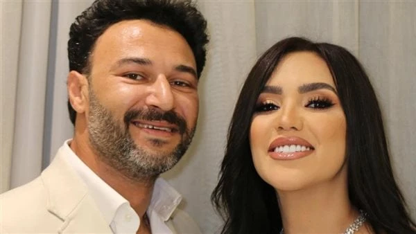 برسالة رومانسية.. العمروسي يهنئ مي فاروق بعيد ميلادهاحرص الفنان محمد العمروسي على تهنئة خطيبته الفنانة مي فاروق بعيد ميلادها وذلك من خلال صفحته على