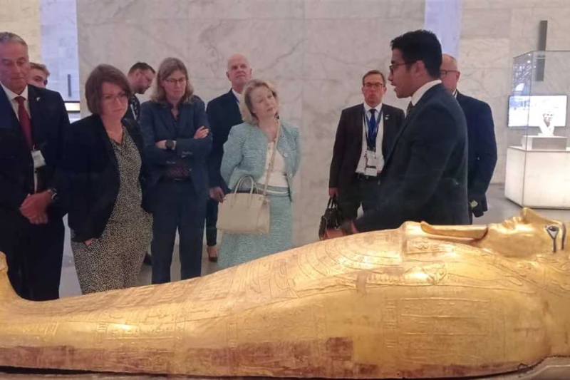 وفد رفيع المستوى من جمهورية ألمانيا يزور المتحف القومي للحضارة استقبل المتحف القومي للحضارة المصرية بالفسطاط، اليوم، وفدا اقتصاديا ألمانيا رفيع المستوى ضم كل من وزير الدولة الألمان