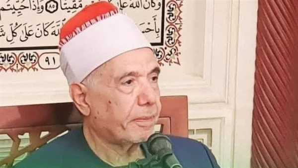 بعد خروقات العزاءات.. بيان عاجل من نقيب القراء بشأن أزمات المقرئينناشدت نقابة محفظى وقراء القرآن الكريم العامة بمصر، عموم المصريين بأن يضعوا أيديهم في أيدى النقابة، لمحاربة ما يحدث