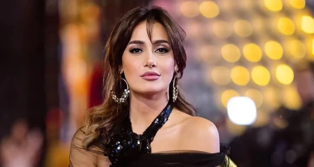 حلا شيحة بأقوى رد على منتقدي إطلالاتها افاق عربية - شنت الفنانة حلا شيحة هجوما شرسا على الذين انتقدوا إطلالاتها خلال الساعات القليلة الماضية، بعدما نشرت مجموعة صور لها عبر حسابها ا