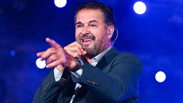 بيروت ولا روما.. راغب علامة يحيي حفل زفاف تزامنا مع قصف لبنانحالة من الجدل أثيرت في الساعات الماضية، حول الفنان راغب علامة، بسبب احياءه حفل غنائي