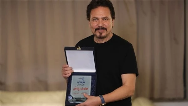 بسبب عادل إمامتعليق مفاجئ من محمد رياض عن دورة سميحة أيوب بمهرجان المسرحكشف الفنان محمد رياض عن أن دورة مهرجان القومى للمسرح المصرى التى حملت اسم