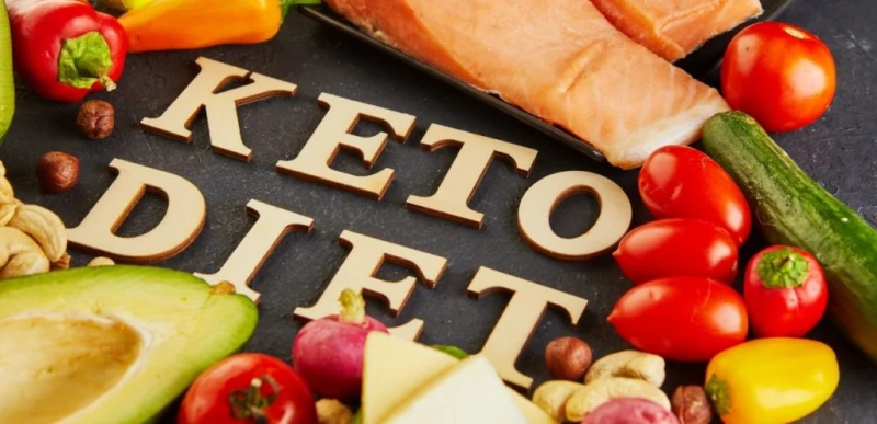 أضرار نظام الكيتو دايت.. الوجه الآخر لحمية فقدان الوزن السريعةيعد نظام الكيتو دايت أحد الأنظمة الغذائية الشهيرة التي اكتسبت شعبية كبيرة في السنوات الأخيرة، بفضل فعاليته في فقدان ال