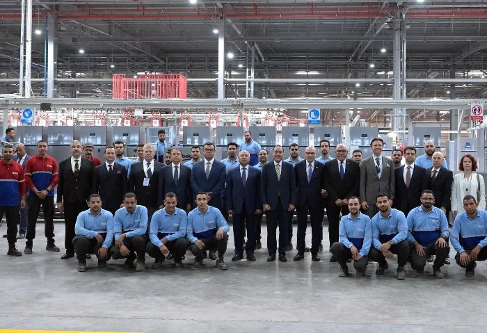 رئيس الوزراء يفتتح مجمع تصنيع الأجهزة المنزلية لشركة بيكو افتتح الدكتور مصطفى مدبولي، رئيس مجلس الوزراء، اليوم الأربعاء، المجمع الصناعي الأول لشركة