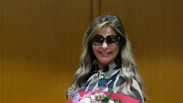 صابرين تصل إلى لبنان قبل تكريمها غدا في مهرجان الأفضلوصلت اليوم النجمة المصرية صابرين، إلى العاصمة اللبنانية بيروت، استعدادا لتكريمها غدا ضمن فعاليات