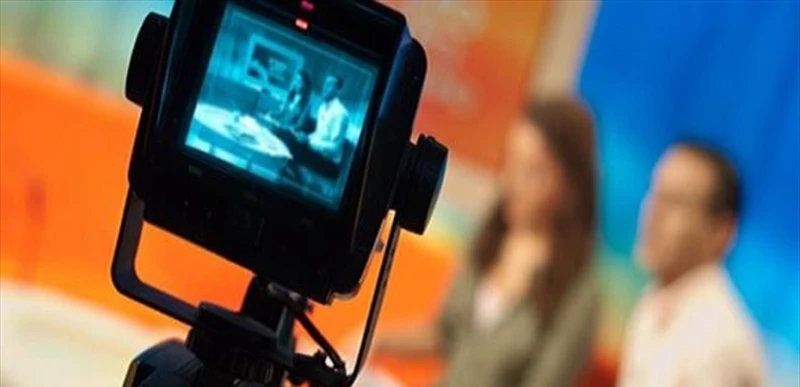 إعلامية عربية تتعرض لهجوم كبير.. استضافت إسرائيليين في منزلها إليكم الفيديو التالي تعرف على التالي إعلامية عربية تتعرض لهجوم كبير.. استضافت