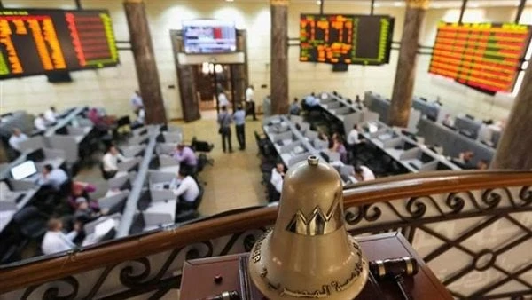 تراجع مؤشرات البورصة بمستهل تعاملات اليوم الإثنينافتتحت البورصة المصرية جلسة اليوم الإثنين، ثاني جلسات الأسبوع، على انخفاض شامل في جميع المؤشرات، تحت