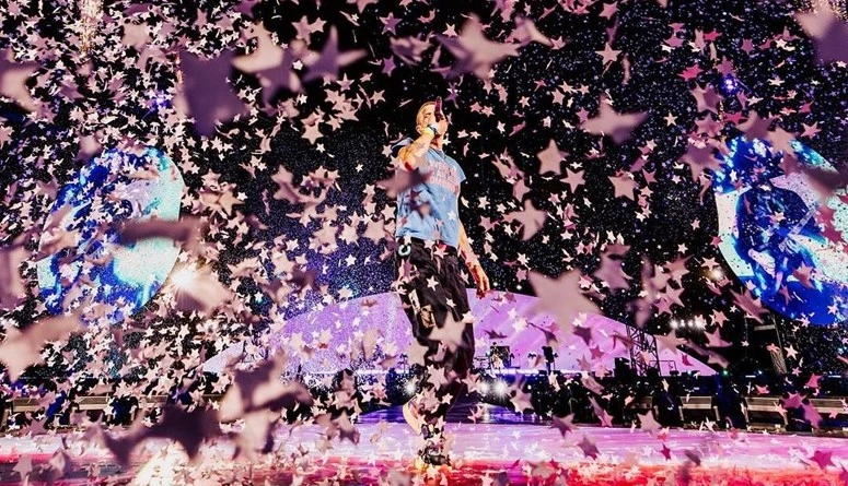 كولدبلاي خيار فني مستدام في الإماراتتستقبل أبوظبي في الإمارات العربية المتحدة بتاريخ 11 كانون الثاني (يناير) المقبل، حفل كولدبلاي () البريطانية