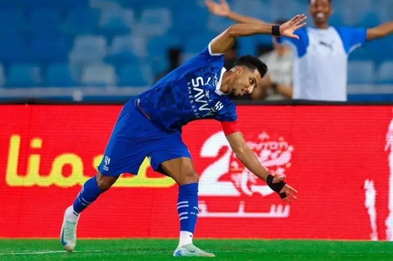 ثلاثية نظيفة.. الهلال ينتفض في الشوط الثاني أمام الرياض حقق الهلال فوزا جديدا في الدوري السعودي الروشان، اليوم السبت، بفوزه على الرياض 3-0 في الجولة الثالثة للمسابقة. وبعد شوط أول 