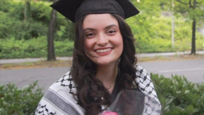 بتاريخ السبت 07 سبتمبر 2024توالت ردود الفعل العربية والعالمية المنددة بحادثة قتل الناشطة الأمريكية التركية عائشة نور أزغي أيغي، الجمعة، برصاص جنود