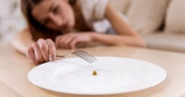 أطعمه ومشروبات لعلاج فقدان الشهية.. هتفتح نفسك صحة وطب فقدان الشهية خاصة المرضي منه يجب الكشف عن أسبابه، فهو أمر غير جيد للصحة والوزن، والمناعة أيضا، وفقا لتقرير نشر في موقع فإن فق