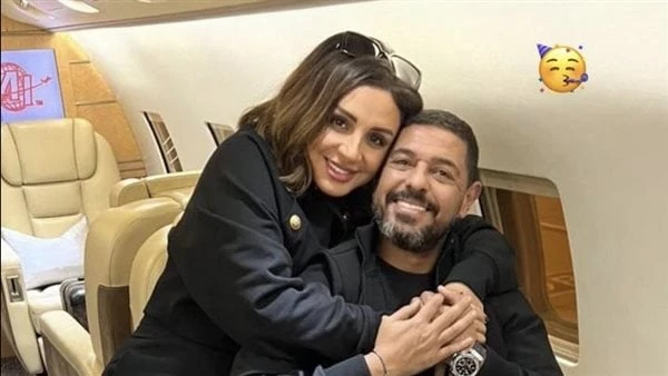 في حفل جدة.. هاني فرحات يبدع مع أنغام بألحان ألبومها الجديد كعادته يبدع ويتألق المايسترو هاني فرحات في حفلاته ولكن نجاحه مع أنغام دائما يكون مميز واستثنائي وحفلهما اليوم في جدة جاء