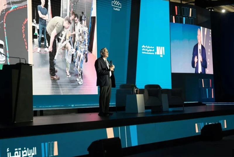 كاتب أمريكي: المملكة تشهد ثورة تنموية في الطاقة المتجددة تعرف على التالي كاتب أمريكي: المملكة تشهد ثورة تنموية في الطاقة المتجددة، أشاد الكاتب الأمريكي والتر إيزاكسون بنمو ريادة ال