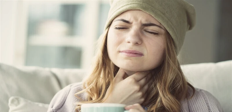 هل من رابط بين التهاب الحلق وخطر الموت بنوبة قلبية أو سكتة دماغية؟ صحة كشفت دراسة جديدة أن التهاب الحلق الشديد قد يشير إلى أن الشخص معرض لخطر أكبر للوفاة بسبب نوبة قلبية أو سكتة دم