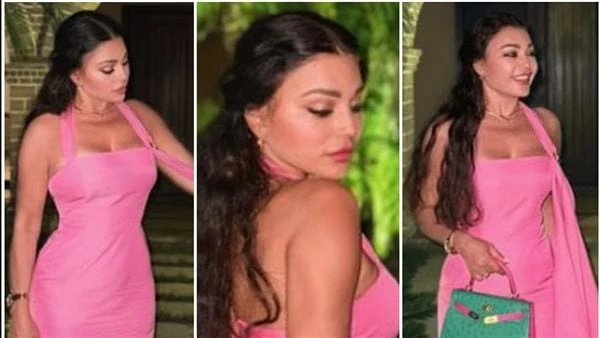 يتخطى 100 ألف جنيه.. سعر صادم لفستان هيفاء وهبي البينك بالساحل الشماليأطلت النجمة هيفاء وهبي على متابعيها بصور جديدة من الساحل الشمالي، وقامت بنشرها