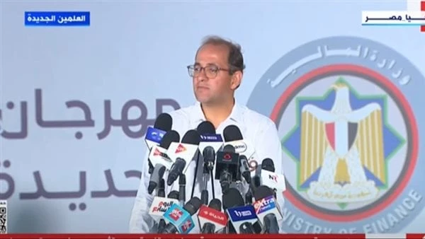 الحكومة تقبل 212 طلبا من المستثمرين ب 49.7 مليار جنيه خلال يوم.. ماذا حدث؟أعلنت الحكومة عن نتائج بيع أذون خزانة من أجلي 182 و 364 يوما بقيمة تبلغ بقيمة 55 مليار جنيه لتدبير احتياجا