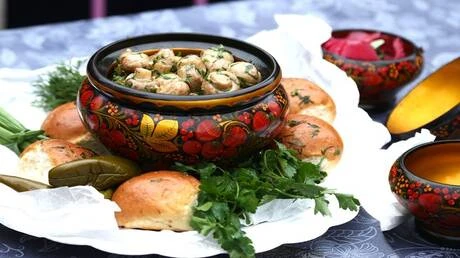 موسكو تقيم مهرجان المطبخ الروسي-2024 تعرف على التالي موسكو تقيم مهرجان المطبخ الروسي-2024، تقام فعاليات المهرجان في مجمع كرملين إزمايلوفو الترفيهي