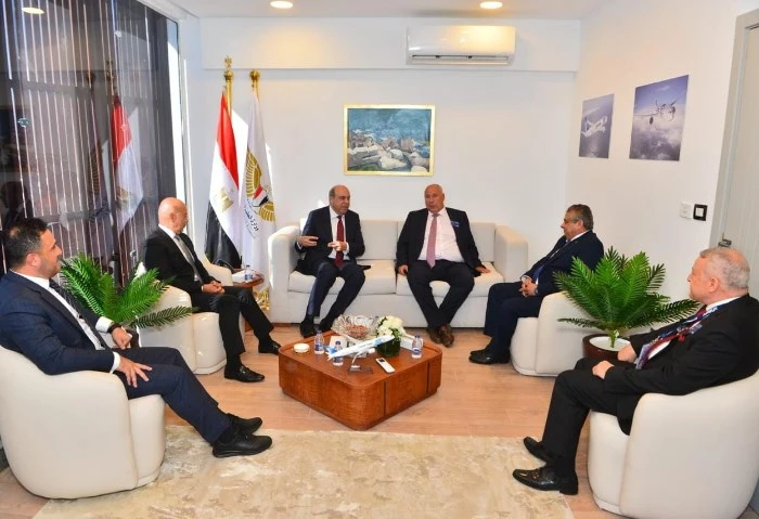 وزير الطيران يلتقي رئيس الهيئة العامة للطيران المدني بالسعودية التقى الدكتور سامح الحفني وزير الطيران المدني، ب عبد العزيز الدعيلج رئيس الهيئة العامة