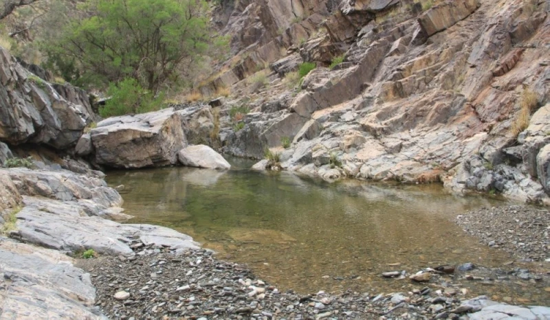 أقاليم الجلال.. وجهة سياحية خلابة للرحالة وهواة التخييم الحياة على قمم أطواد السروات، حيث الطبيعة وصوت المطر والشلال والألوان الجذابة والأجواء الساحرة، ترسم جلال مراكز محافظة ميسان