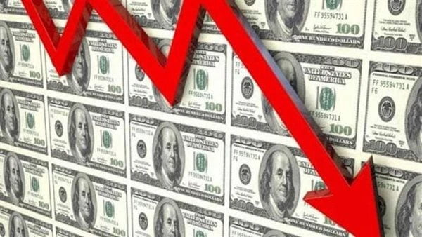 التراجع مستمر مفاجأة في سعر الدولار بالبنوك مع ختام تعاملات اليوم يبحث الكثير عن سعر الدولار اليوم في البنوك، الذي شهد تراجعا وفق آخر تحديث بالبنوك،
