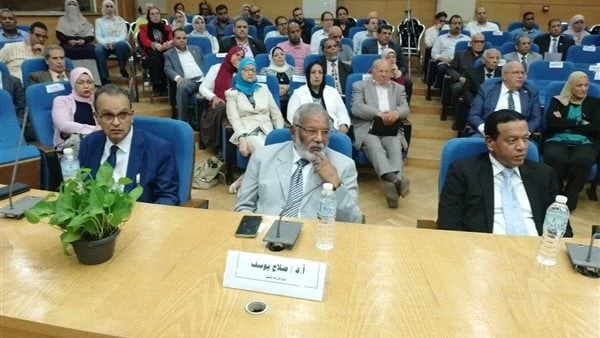 البحوث الزراعية يناقش دور السياسات الاقتصادية في تحقيق الأمن الغذائيعقد المنتدي الثقافي العلمي الثاني لمركز البحوث الزراعية الذي تنظمه لجنة المؤتمرات