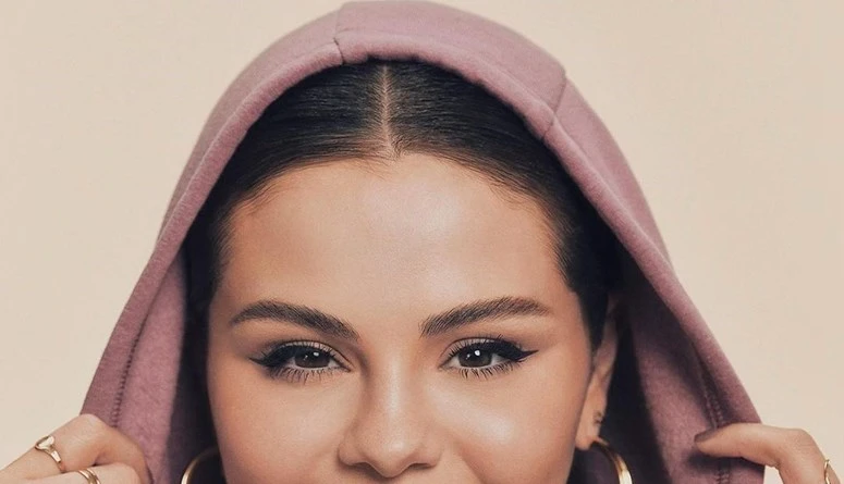 سيلينا غوميز... مليارديرةسيلينا غوميز... مليارديرة-----