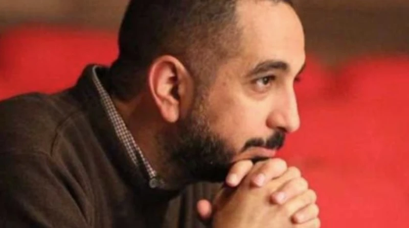 أبرز الحضور من الفنانين..تشييع جثمان والد طارق الجنايني في لحظة مؤثرة، شهدت مراسم تشييع جثمان والد المنتج طارق الجنايني حضورا لافتا من قبل مجموعة من