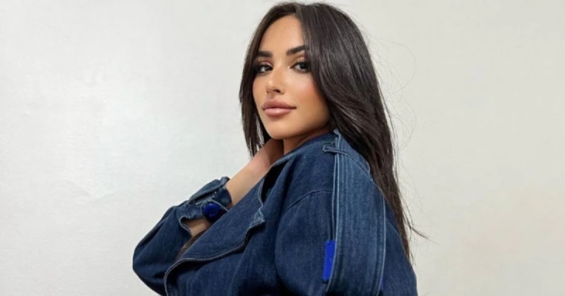 تحت عنوان الأنوثة و الأناقة.. آية سماحة تبرز رشاقتها بفستان رائع من الجلد تعرف على التالي تحت عنوان الأنوثة و الأناقة.. آية سماحة تبرز رشاقتها بفستان