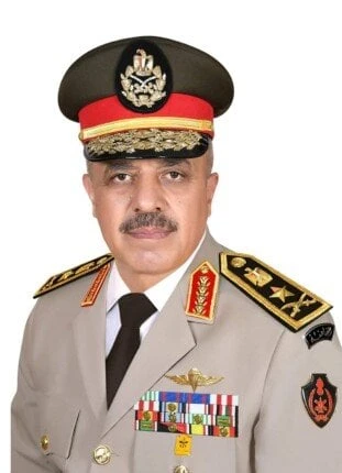 المتحدث العسكري: رئيس الأركان يجري زيارة مفاجئة لتفقد الأوضاع الأمنية على الحدود مع قطاع غزة الفريق أحمد خليفة رئيس أركان حرب القوات المسلحةقال