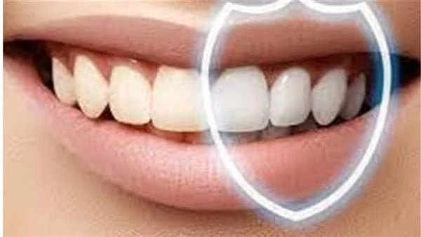 لو بتعاني من اصفرارا الأسنان.. تعرف على أسباب حدوثهاأحيانا نعاني من اصفرار الأسنان، والتي تؤثر على الشكل وتجعلنا نشعر بالخجل من الضحك والتحدث مع الأخرين، ولذلك يجب التعرف على أسباب