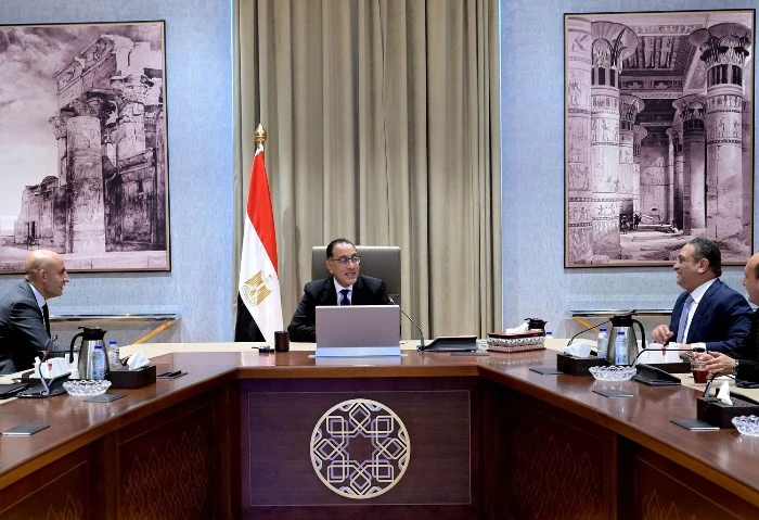 وزير التعليم: نعمل على حل الكثافات في 47 مدرسة، وهذه خطتنا لتطوير المنظومة اجتمع الدكتور مصطفى مدبولي، رئيس مجلس الوزراء، مع محمد عبد اللطيف، وزير