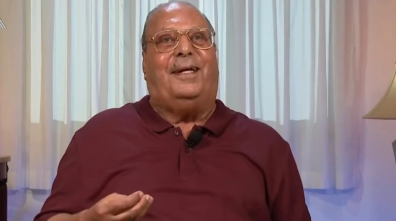 أسامة عباس بعد تكريمه: سني لا يسمح ببذل مجهود (فيديو) علق الفنان أسامة عباس على تكريمه من المهرجان القومي للمسرح المصري في دورته ال 17 تقديرا لمسيرته