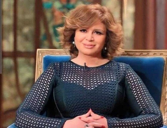 بعد إثارتها الجدل بشأن مخرج الصلاة.. مدحت العدل ل إلهام شاهين: الدنيا مش هتتهد يعني تعرف على التالي بعد إثارتها الجدل بشأن مخرج الصلاة.. مدحت العدل ل