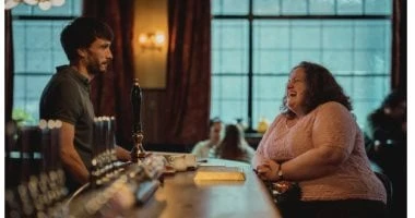 فن: محامى فيونا هارفى يرد على فوز بجوائز الأيمى رد محامي الفتاة الأسكتلندية فيونا هارفي التي يعتقد أنها مارثا الحقيقية في مسلسل بعد فوز المسلسل