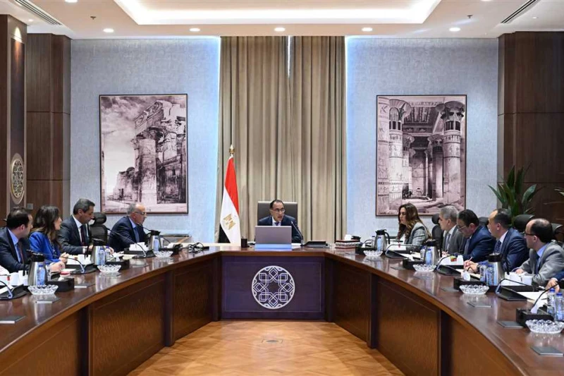 تحرك حكومي لحل مشاكل ترعة الإسماعيلية.. المصدر الرئيسي لمياه الشرب بخمس محافظات عقد الدكتور مصطفى مدبولي، رئيس مجلس الوزراء، اليوم؛ اجتماعا، لمتابعة