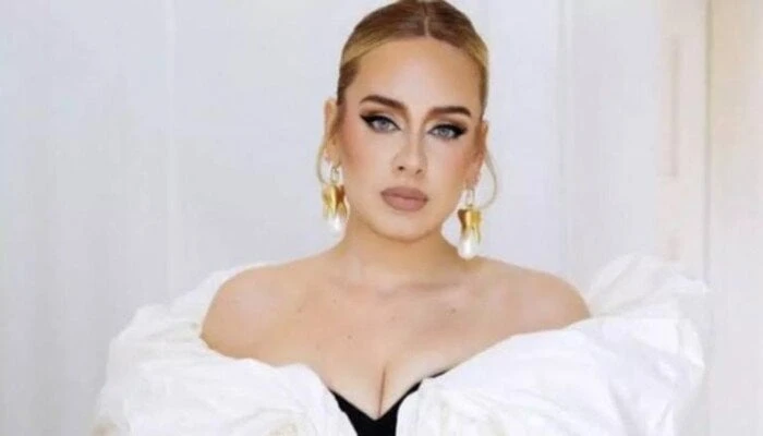 أديل تقرر الابتعاد عن الغناء لفترة طويلة.. لهذا السبب تعرف على التالي أديل تقرر الابتعاد عن الغناء لفترة طويلة.. لهذا السبب، قررت المطربة العالمية