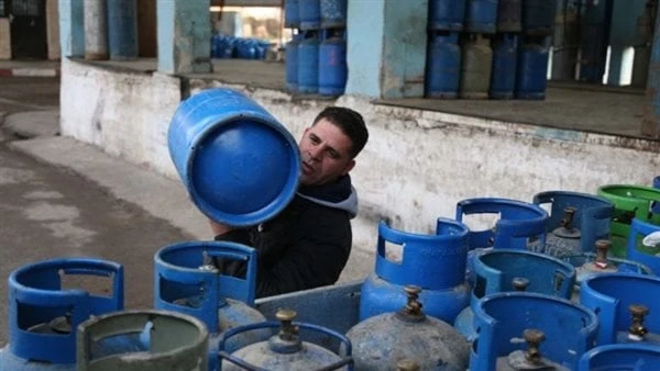 أسعار أسطوانة البوتاجاز الجديدة بعد قرار الحكومة رسميا بتحريكهايبحث الكثير عن أسعار أسطوانة البوتاجاز الجديدة بعد قرار تحريك سعرها.ووفقا لقرار رئيس