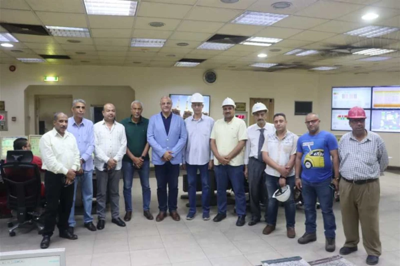 نظيفة وصديقة للبيئة.. محافظ القليوبية يتابع العمل بمحطتي كهرباء بنها وشبرا الخيمة تفقد المهندس أيمن عطية، محافظ القليوبية، محطتي كهرباء بنها وشبرا