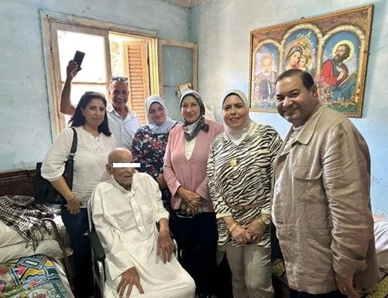 عمره 103 سنة.. التضامن والشكاوى الحكومية توفران كرسي متحرك لمعمراستجابت وزارة التضامن الاجتماعي لالتماس قدمه أحد المواطنين، تجاوز عمره مائة عام، لمنظومة الشكاوى الحكومية الموحدة بم