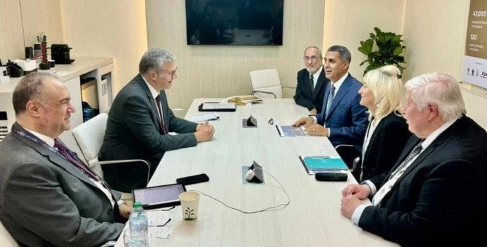 وزير البترول يبحث مع آي بي آر للطاقة خطط زيادة الإنتاج وتطوير الحقول المتقادمةبحث المهندس كريم بدوي، وزير البترول والثروة المعدنية، مع سام دابوس، الرئيس والمدير التنفيذي للعمليات ل