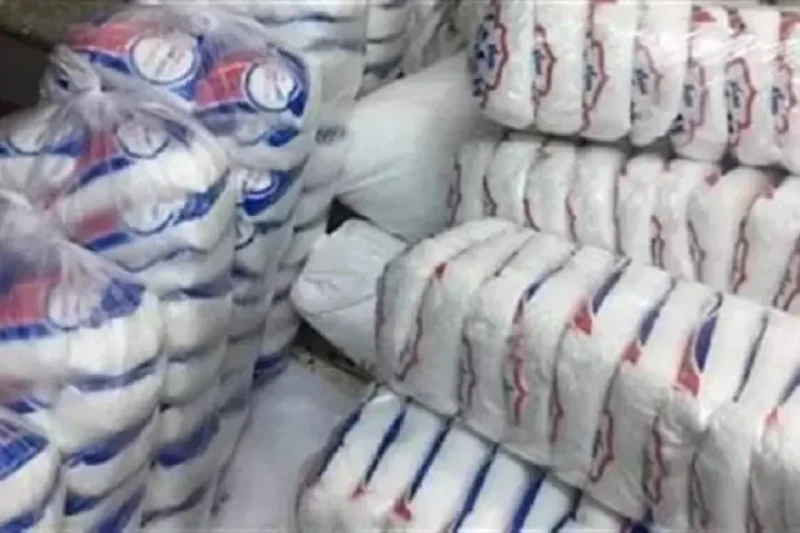 ارتفاع أسعار الأرز والسكر والجبن اليوم الجمعة في الأسواق (موقع رسمي) ارتفعت أسعار الأرز والفول والسكر والمكرونة وزيت الذرة واللحوم والدواجن والجبن الأبيض والجبن الرومي، خلال تعاملا