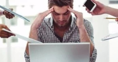 التوتر وزيادة الوزن وجهان لعملة واحدة.. اعرف العلاقة بينهما وطرق التعامل صحة وطب التوتر من المشاعر السلبية التي يصاب بها البعض، ويساهم بشكل ملحوظ في