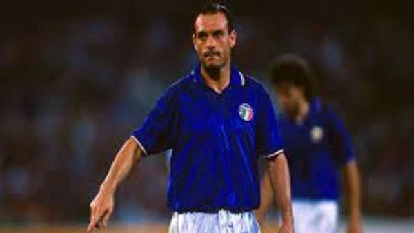 -ريال مدريد ينعى أسطورة إيطاليا .. نعى نادى ريال مدريد الإسبانى، الأسطورة الإيطالية سالفاتوري سكيلاتشي الذي وافته المنية، اليوم الأربعاء، عن عمر ناهز ال 59 عاما.و أعرب مسؤولو ريال