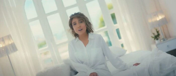 قطة.. مي كساب تطرح أحدث أعمالها الغنائية فيديواطلقت الفنانة مي كساب، عبر حسابها الرسمي بموقع الفيديوهات يوتيوب أحدث أعمالها الغنائية التي تحمل اسم